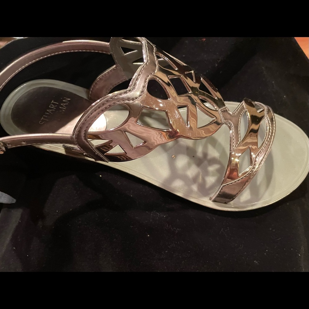 Woman’s flats